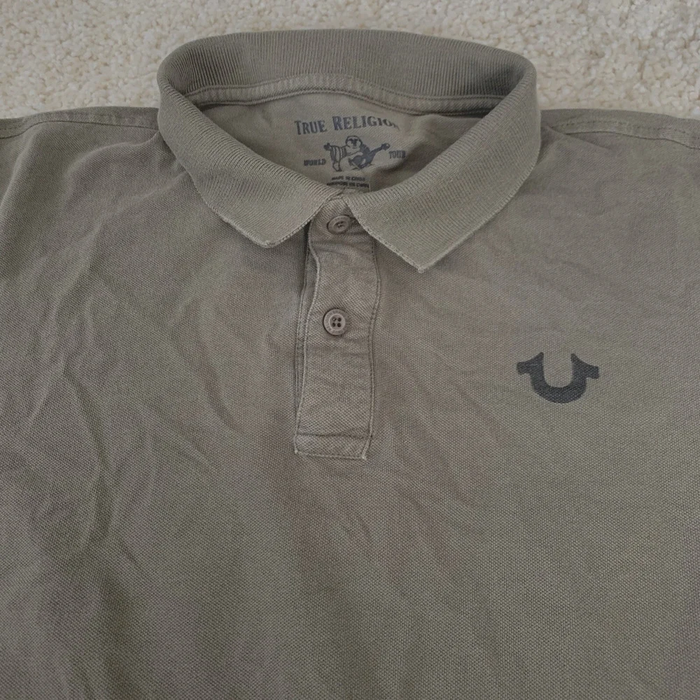 True Religion Graphic Polo Mens Large Olive Shirt Crafted With Pride Spell Out